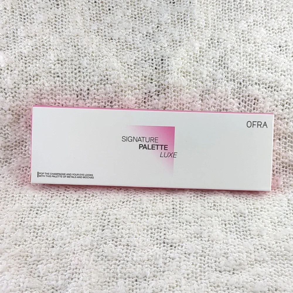 OFRA Signature Palette in Luxe, 7.5g/0.26oz - Picture 2 of 11